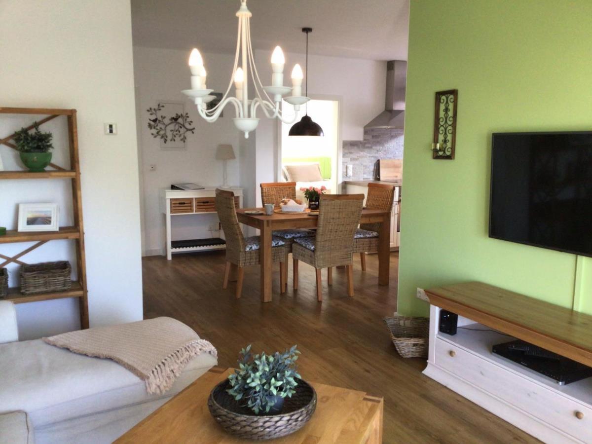 Ferienwohnung Morgensonne ボルン エクステリア 写真